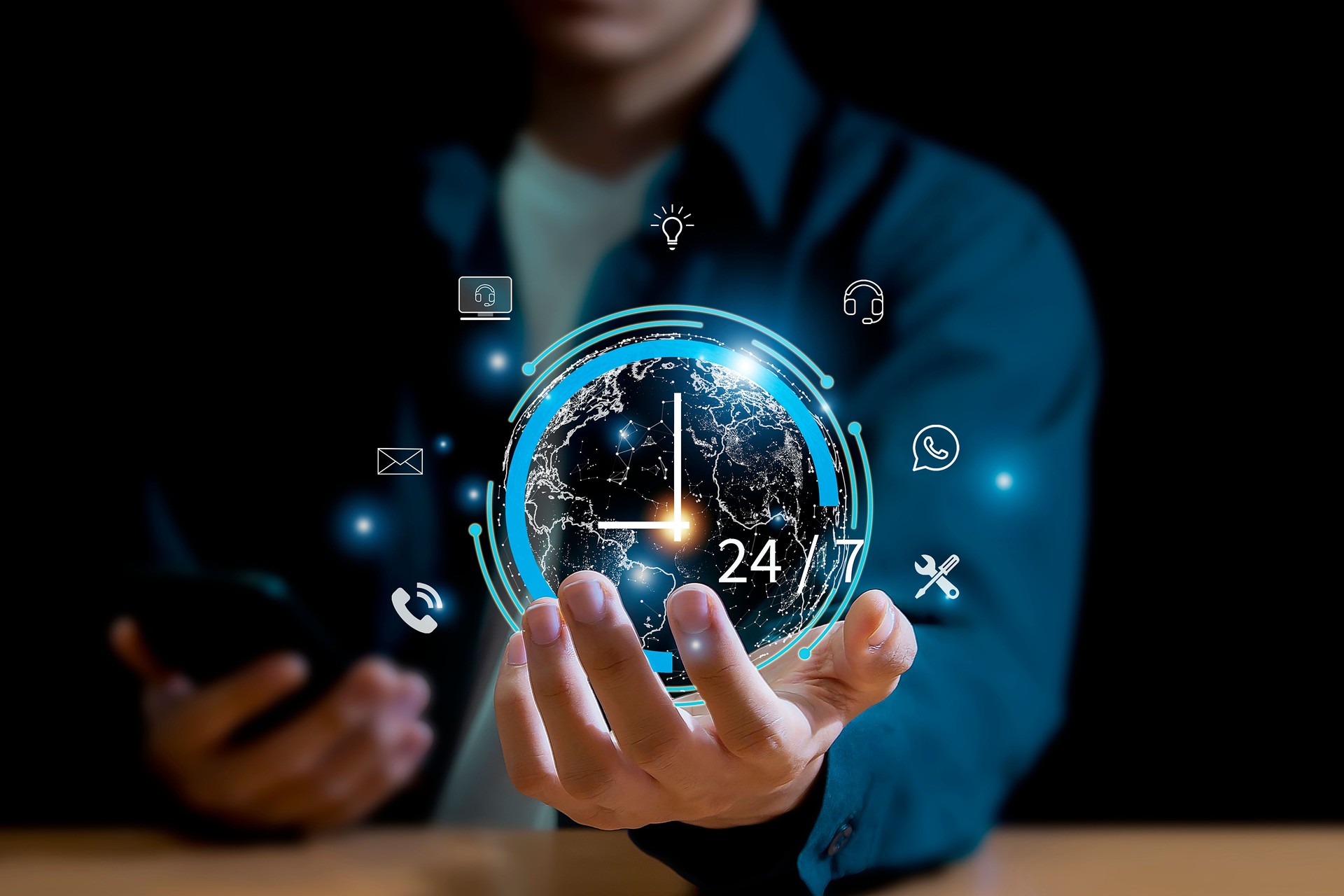 24/7 service, online store concept After-sales service in 24/7 online service with round the clock access to full-time global customer service.
